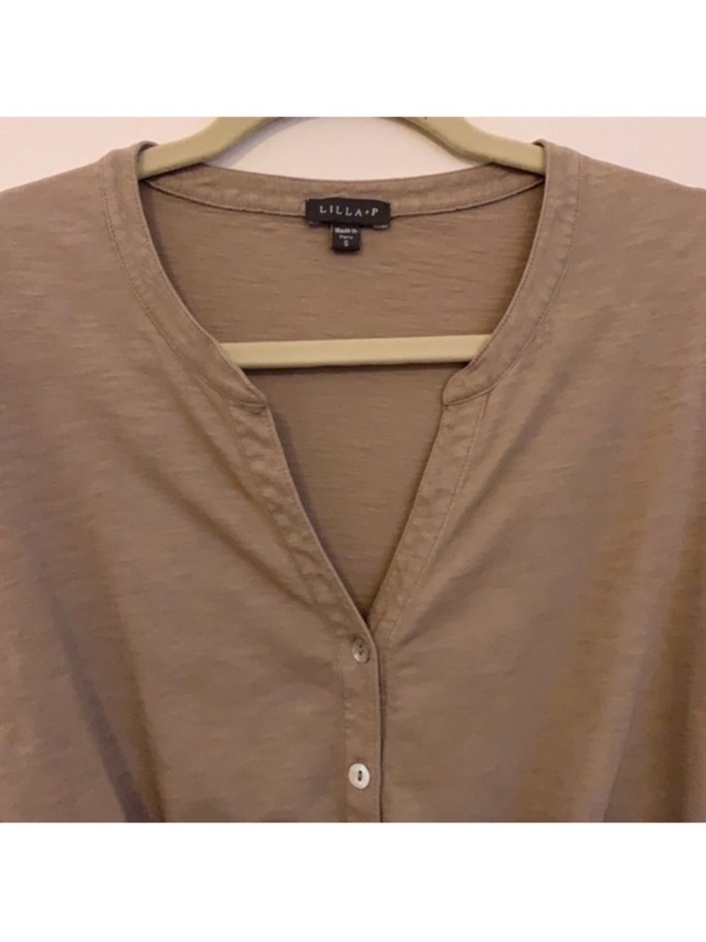 Lilla P Taupe Button-Front Tie Hem Shirt - Picture 6 of 6